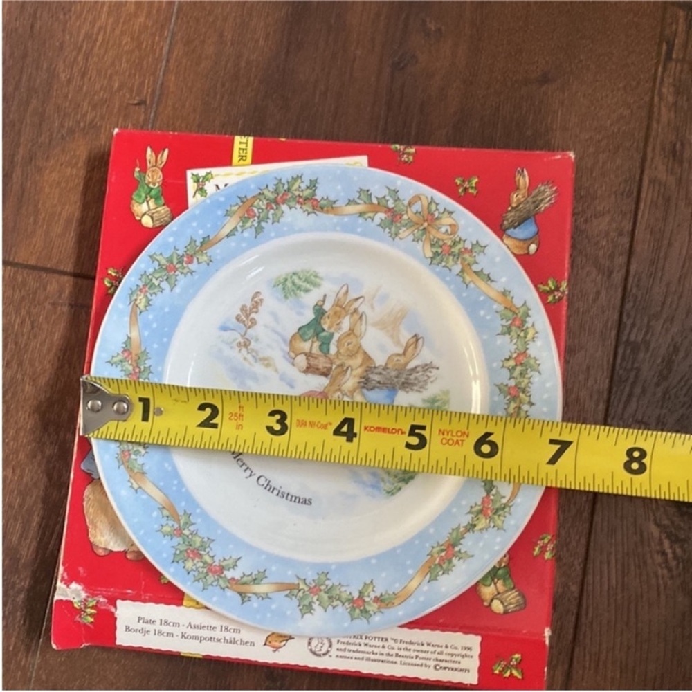 Wedgwood Vintage 1996 Peter Rabbit Merry Christmas Plate - Picture 6 of 9